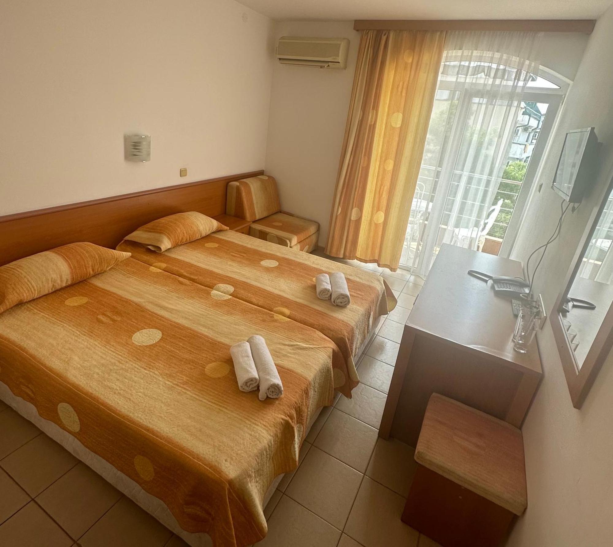 Concordia Plaza 2 Hotel Primorsko Exterior photo